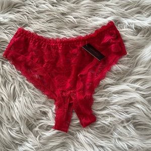 💘 Fredrick's Laced Underwear with open flaps